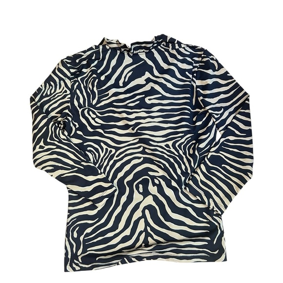 J. Mclaughlin zebra print Durham ruffled Catalina Cloth 3/4 sleeve tee Size XS - Picture 7 of 9